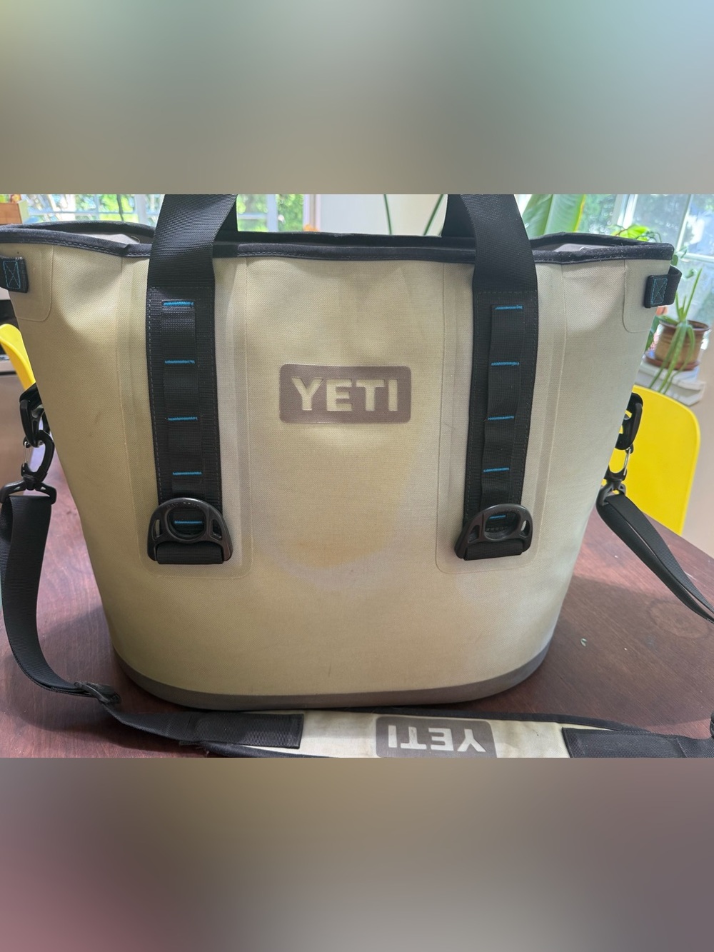 YETI Hopper 30 Two-Tone gray Soft Cooler Tote